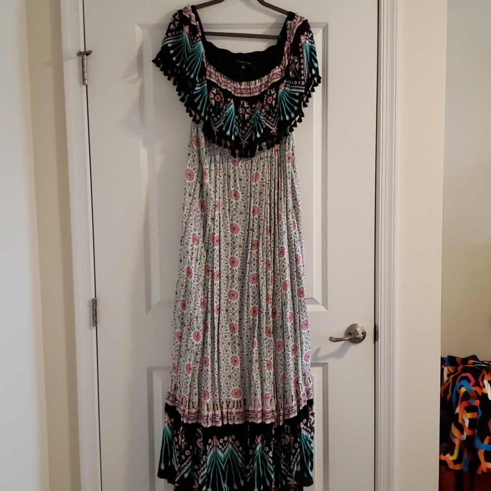 Festive on or off shoulder Maxi Dress w/lining